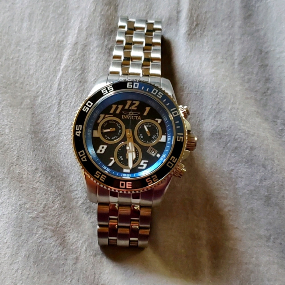 Man's watch